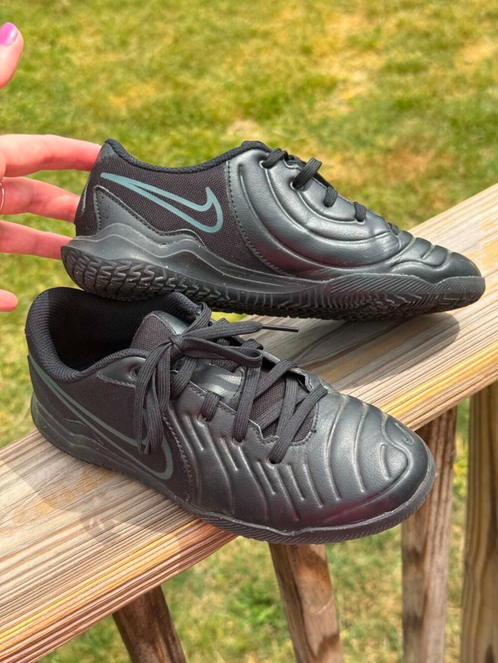 Nike Black Indoor Soccer Shoes Youth 3Y Minimal Sport Core Athleisure 3404